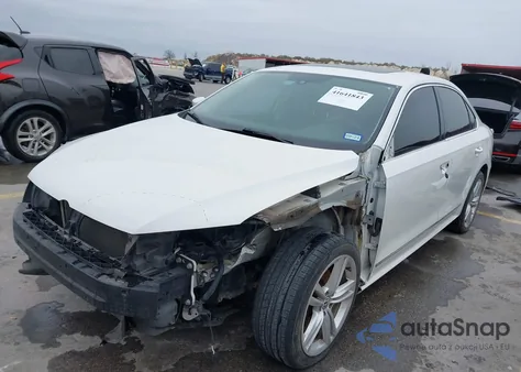 2014 Volkswagen Passat 2.0L Tdi Sel Premium из США, поврежденный, VIN 1VWCN7A32EC035738